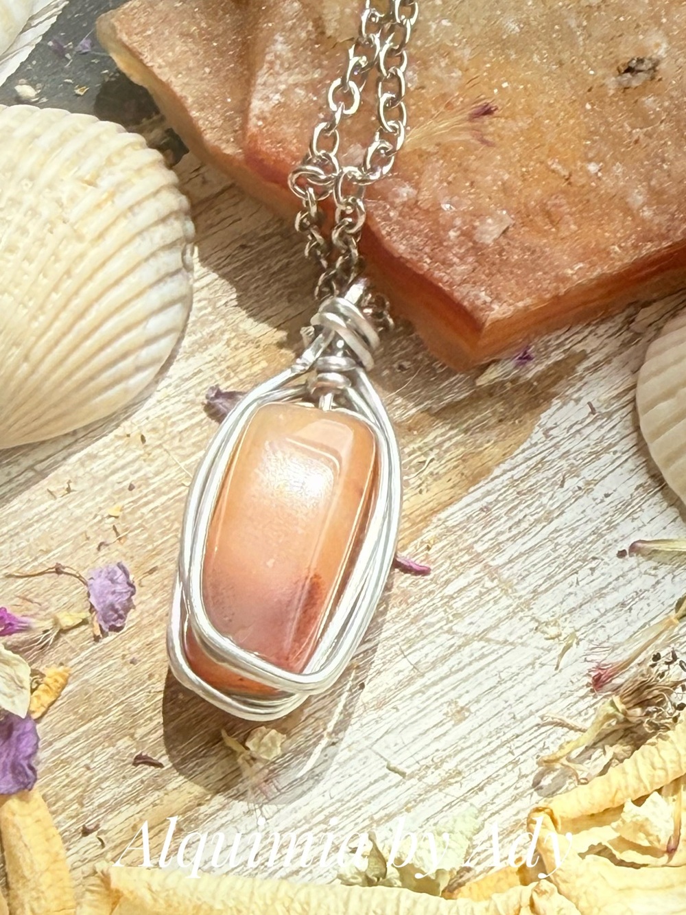 Handcrafted Peach carnelian Pendant Necklace - Unbranded